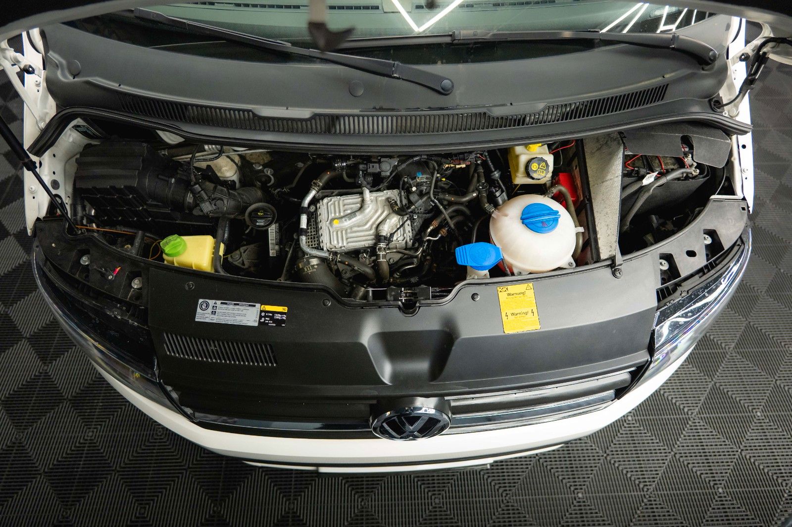 Fahrzeugabbildung Volkswagen T6 Transporter Kombi 8 Sitze *Klima*TÜV Neu*