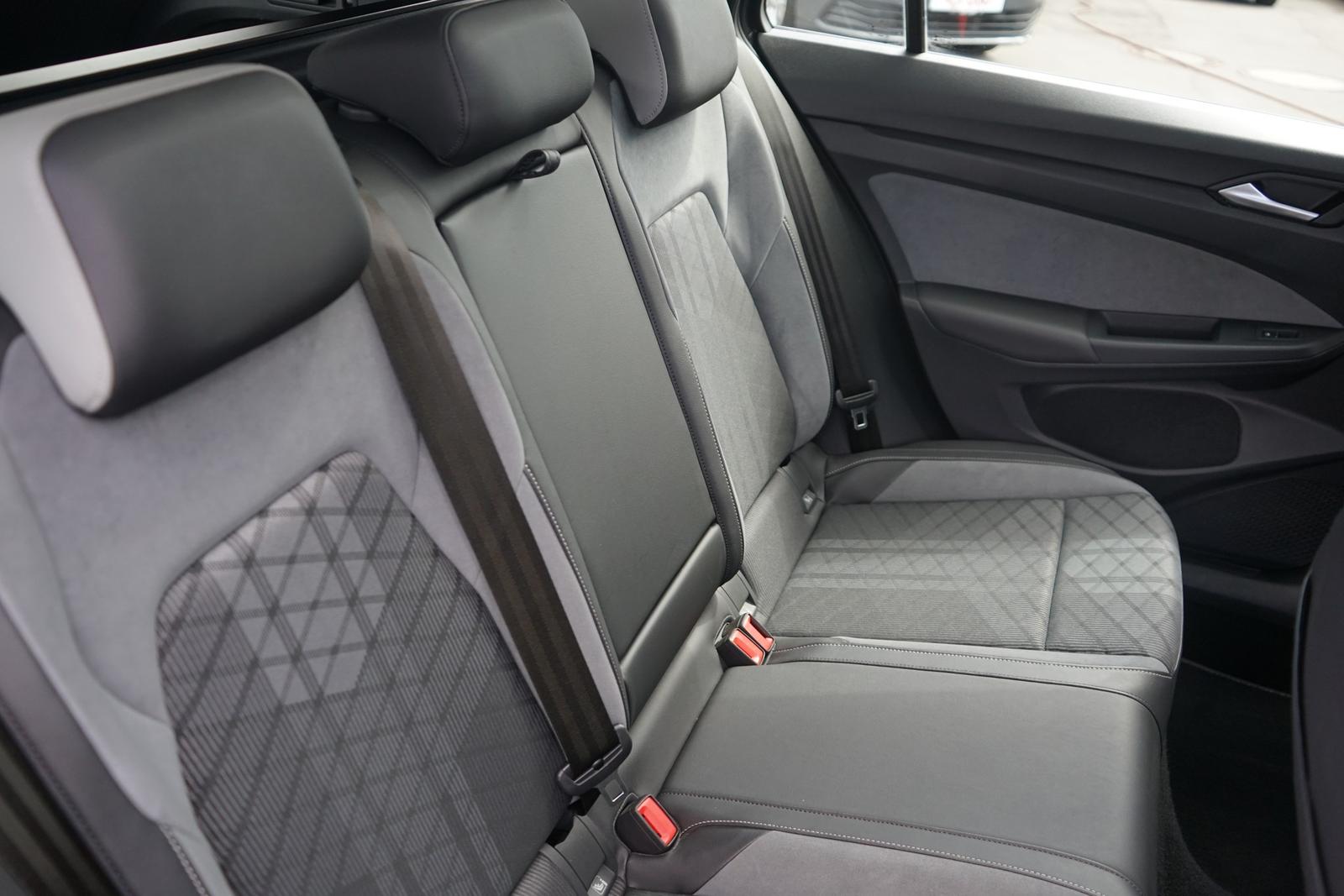 Volkswagen Golf VIII Variant 1.5 TSI R-Line LED Panorama, миниатюра 7