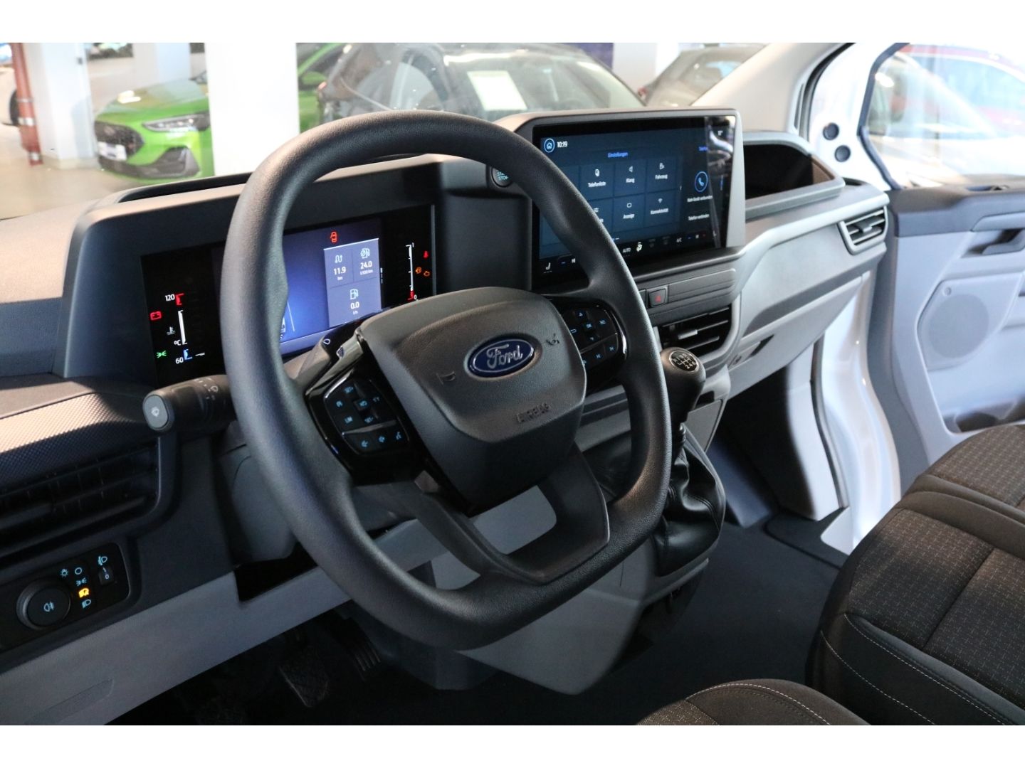 Fahrzeugabbildung Ford Transit Custom Kasten 300 L2 Trend FWD 2.0 EcoBl