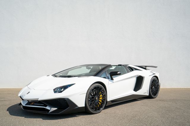 Lamborghini Aventador SV Roadster