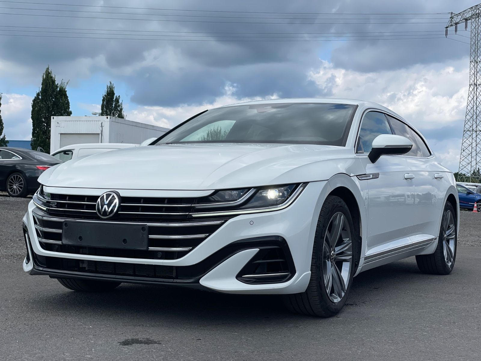VW Arteon Shooting Brake R-Line 4Motion/KAMERA/NAVI