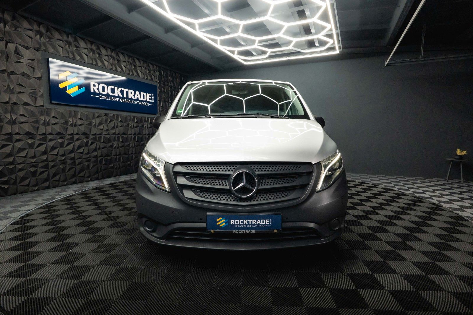 Fahrzeugabbildung Mercedes-Benz Vito Mixto 119 CDI 4MATIC kompakt *LED*Kamera*