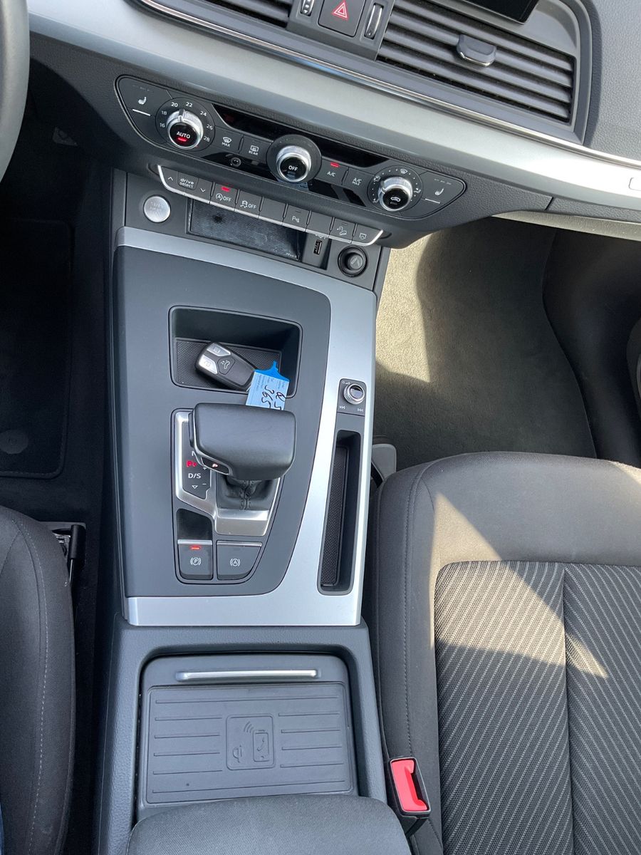 Fahrzeugabbildung Audi Q5 40 TDI S tronic quattro,Kamera,AHK,Navi,ACC