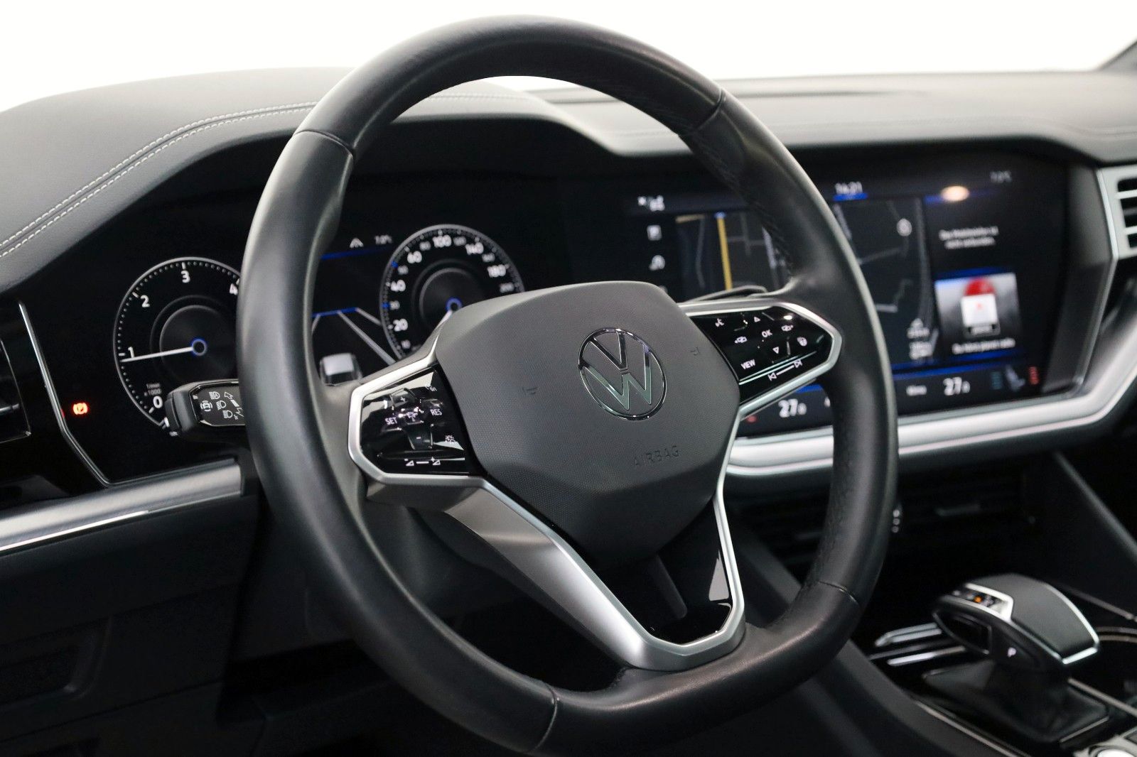 Fahrzeugabbildung Volkswagen Touareg Elegance 4M Leder,Navi,Panorama,Luftfed.