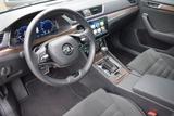 Skoda Superb Combi 2.0 TDI DSG 4x4 Scout Final Edition - Skoda Superb: Scout Final Edition