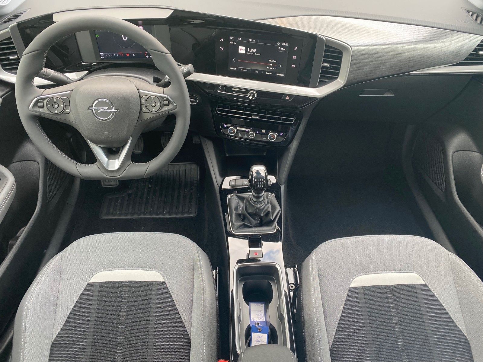 Fahrzeugabbildung Opel Mokka 1.2 Turbo 74kW Edition+ACC+LED+APP CONNECT