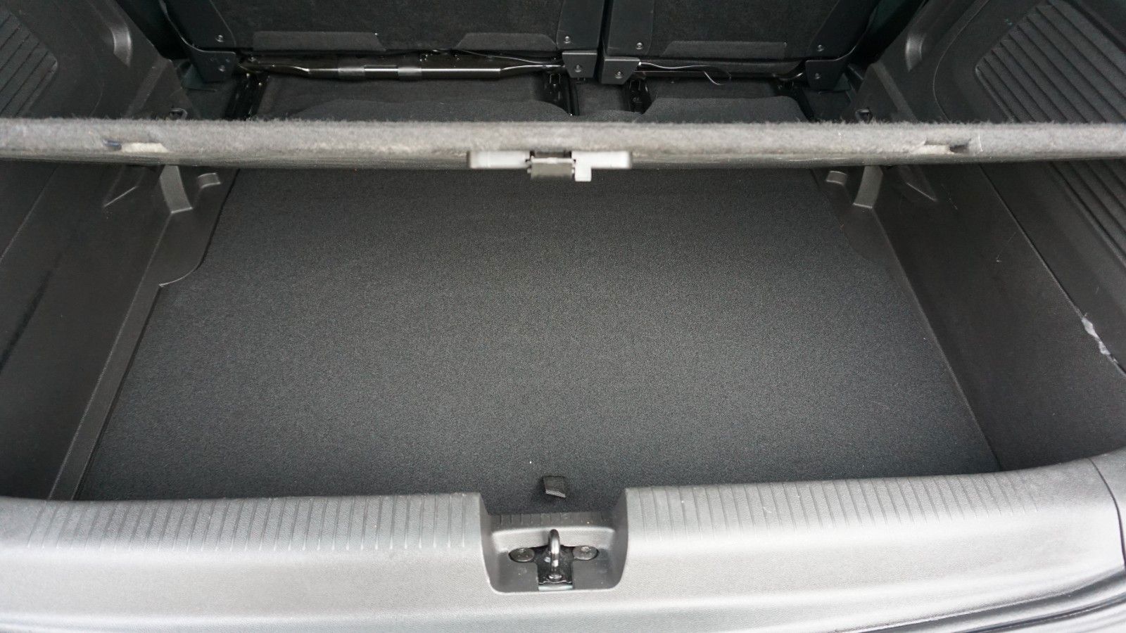 Fahrzeugabbildung Opel Crossland (X) Ultimate, Head Up, Navi, Leder