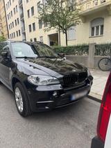 BMW X5 E70 2012 7 sitzer - BMW X5 E70 mit Diesel-Antrieb