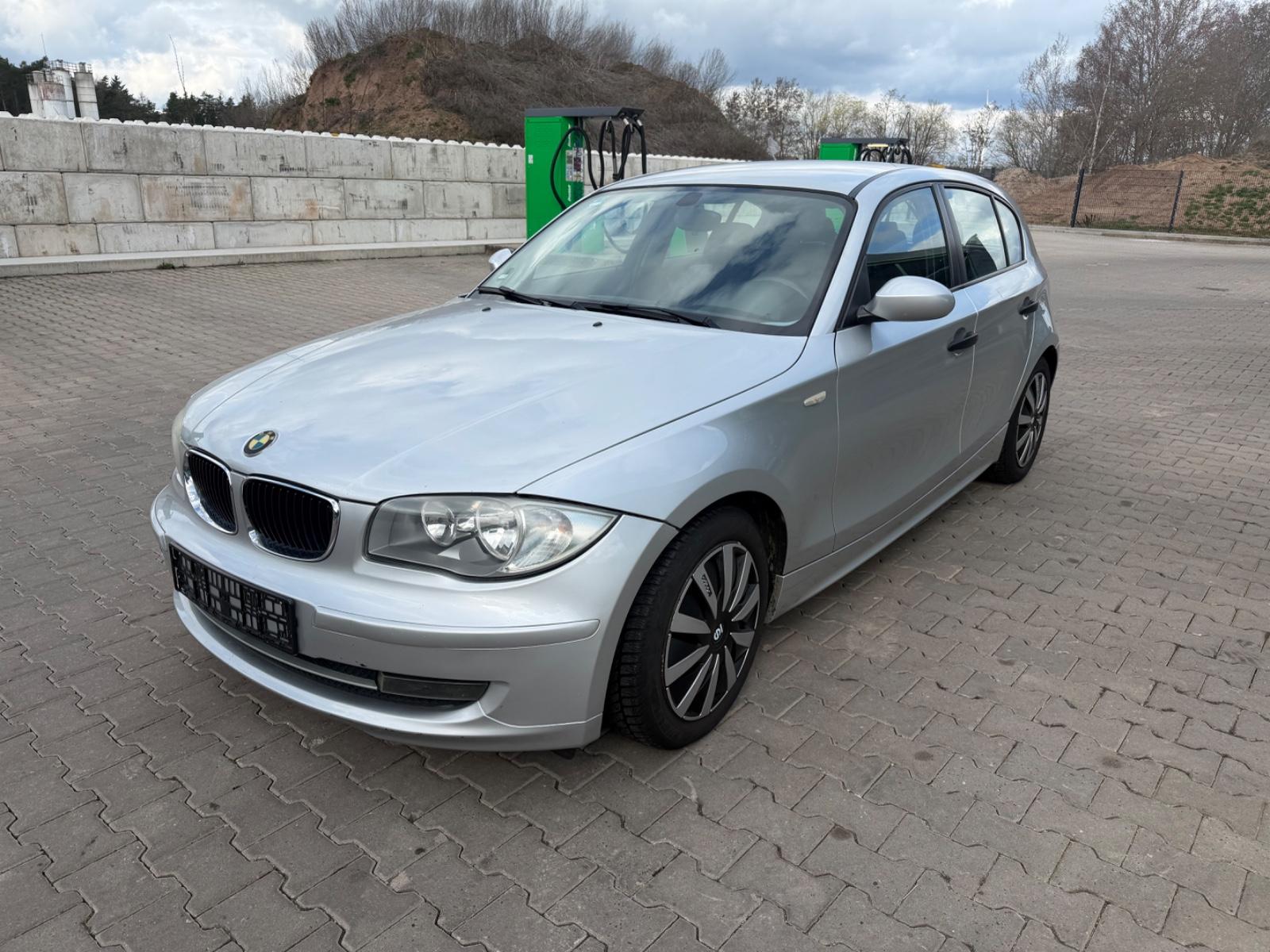 BMW 116i Klima-Tüv neu-Inspektion neu