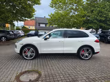 Porsche Cayenne S Hybrid/LEDER/PANORAMA/KAMERA/NAVI - Porsche Cayenne mit Hybrid-Antrieb