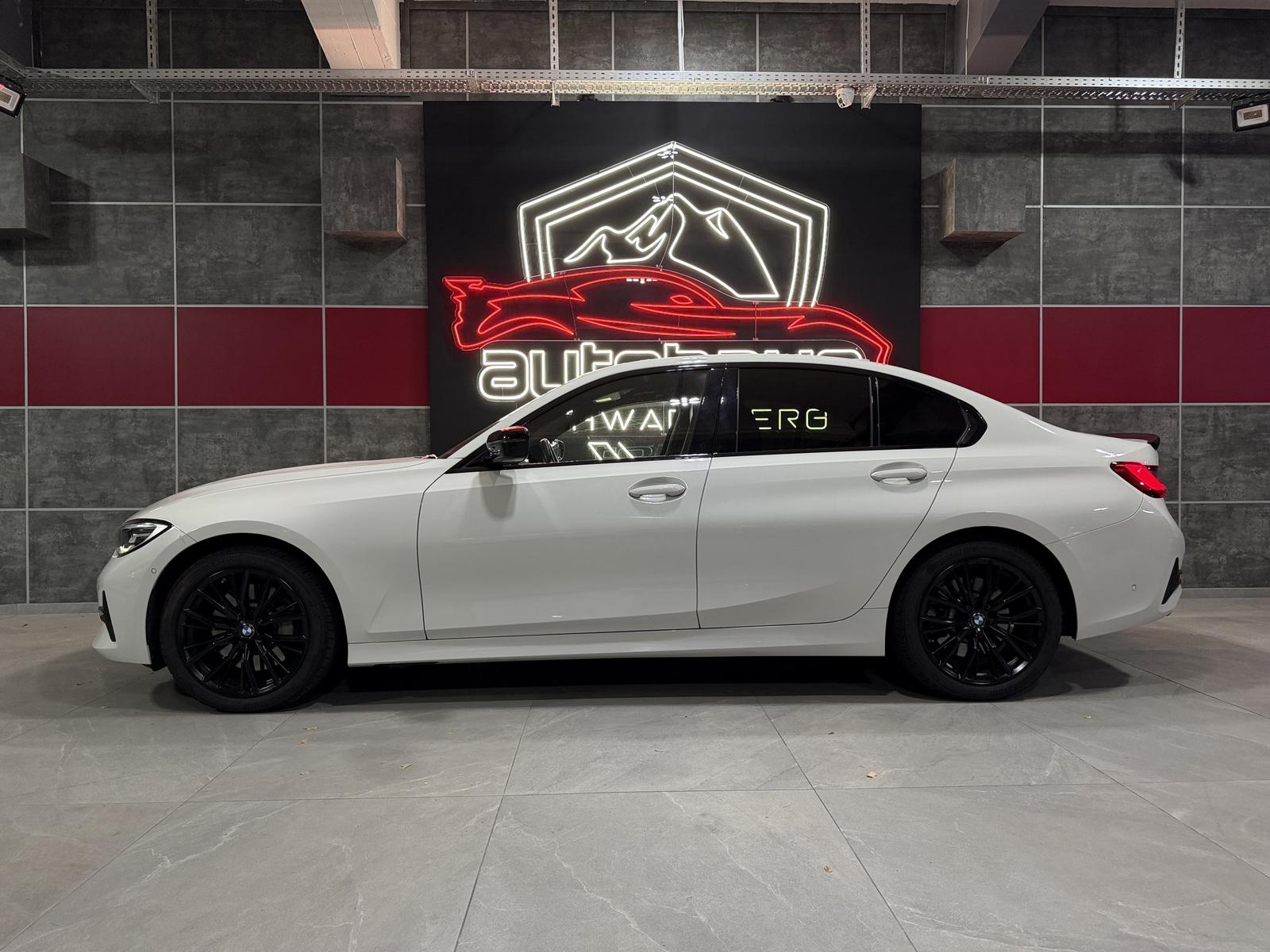 BMW 3 330 d Sport Line *H-UP*DAB*AHK*GARANTIE*