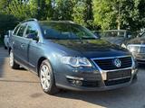 Volkswagen Passat Comfortline Tempoamt Xenon PDC - Volkswagen Passat Variant aus 2007