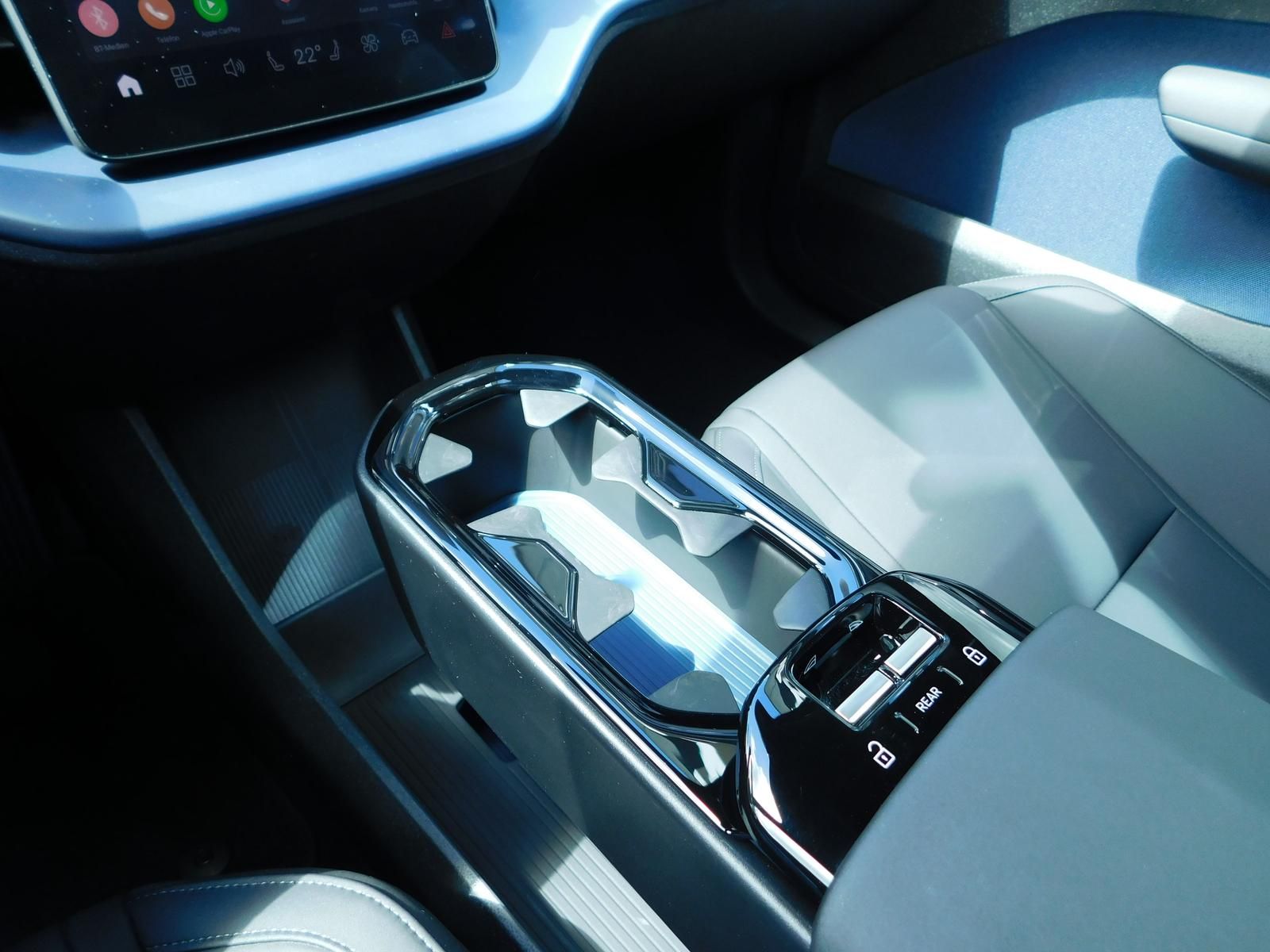 Fahrzeugabbildung Volvo EX30 Single Motor Extended Range Ultra