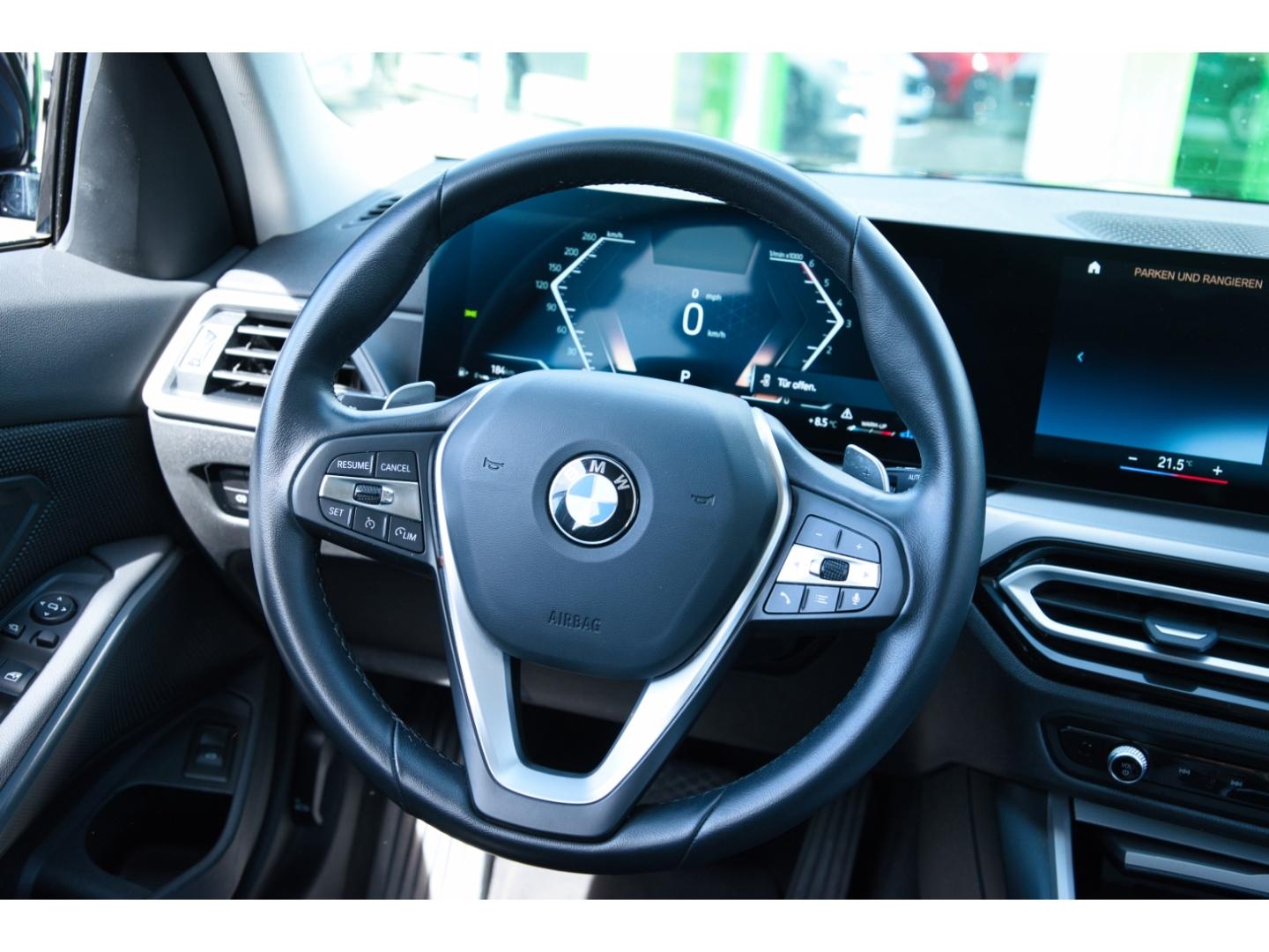 BMW 318 d Touring Navi LED SHz Apple CP BMW Live