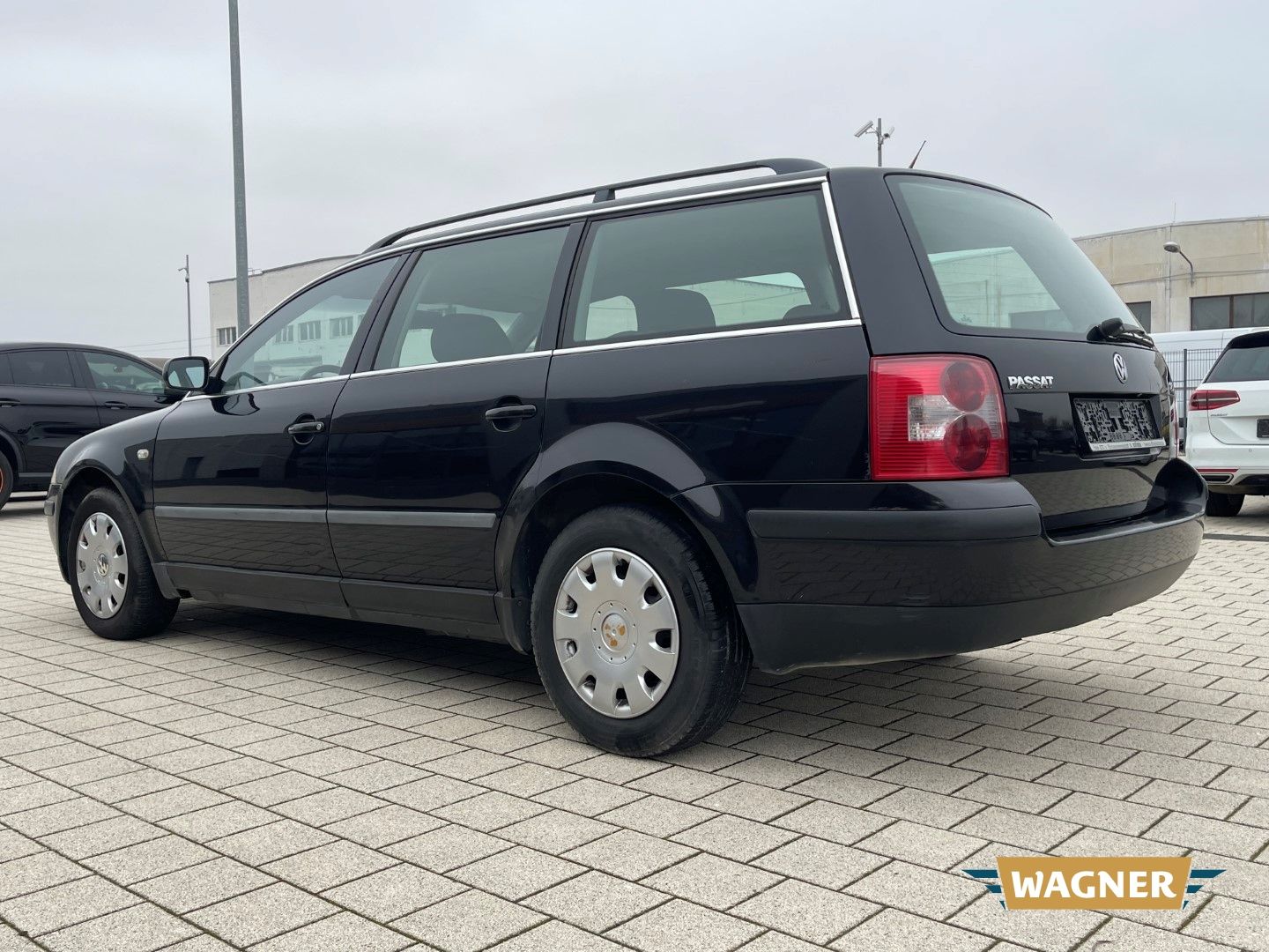 Fahrzeugabbildung Volkswagen Passat Variant Trendline 2.0 5V SHZ Tüv 08/25