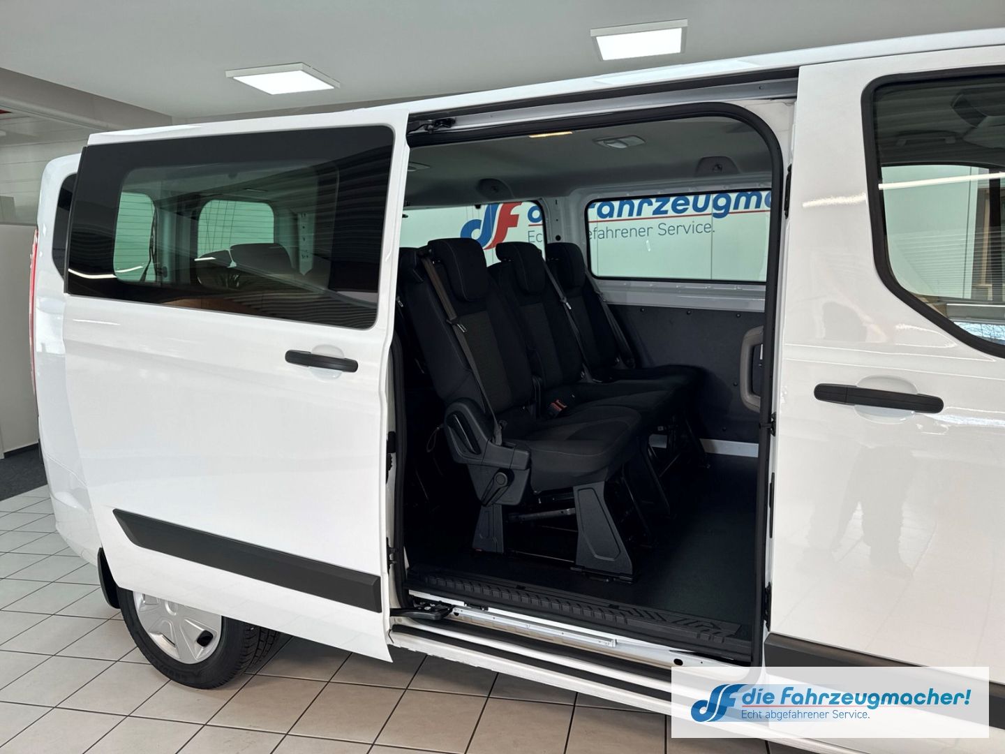 Fahrzeugabbildung Ford Transit Custom 320 L2 Trend Dyn. Kurvenlicht DAB
