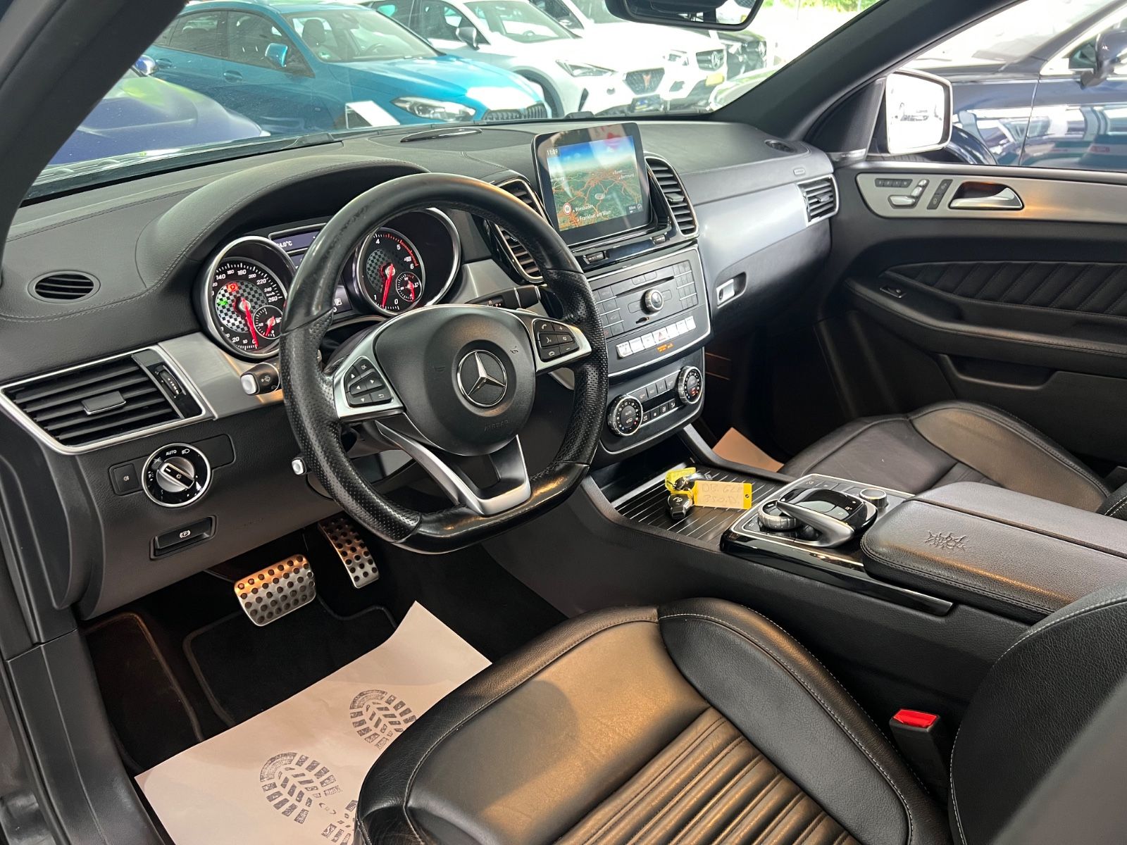 Fahrzeugabbildung Mercedes-Benz GLE 350 d Coupe 4Matic AMG LINE *PANO*360°