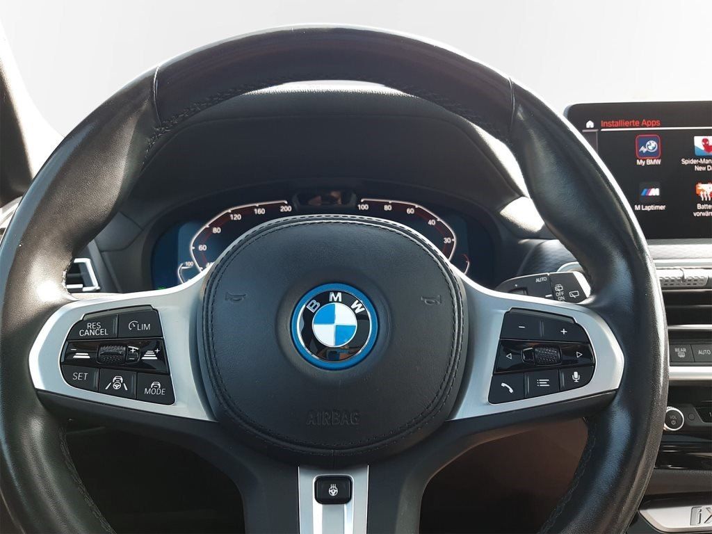 BMW iX3 - Bild 12