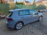 Volkswagen Golf VIII TSI, Rentner, Garantie 08/26 Tüv 10/27 - : Limousine, Rent