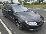 Volvo V70 D4 Black Edition - Volvo V70: Edition