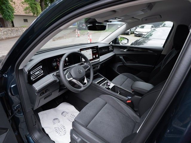 Tiguan Elegance TDI DSG Navi AHK 8-fach