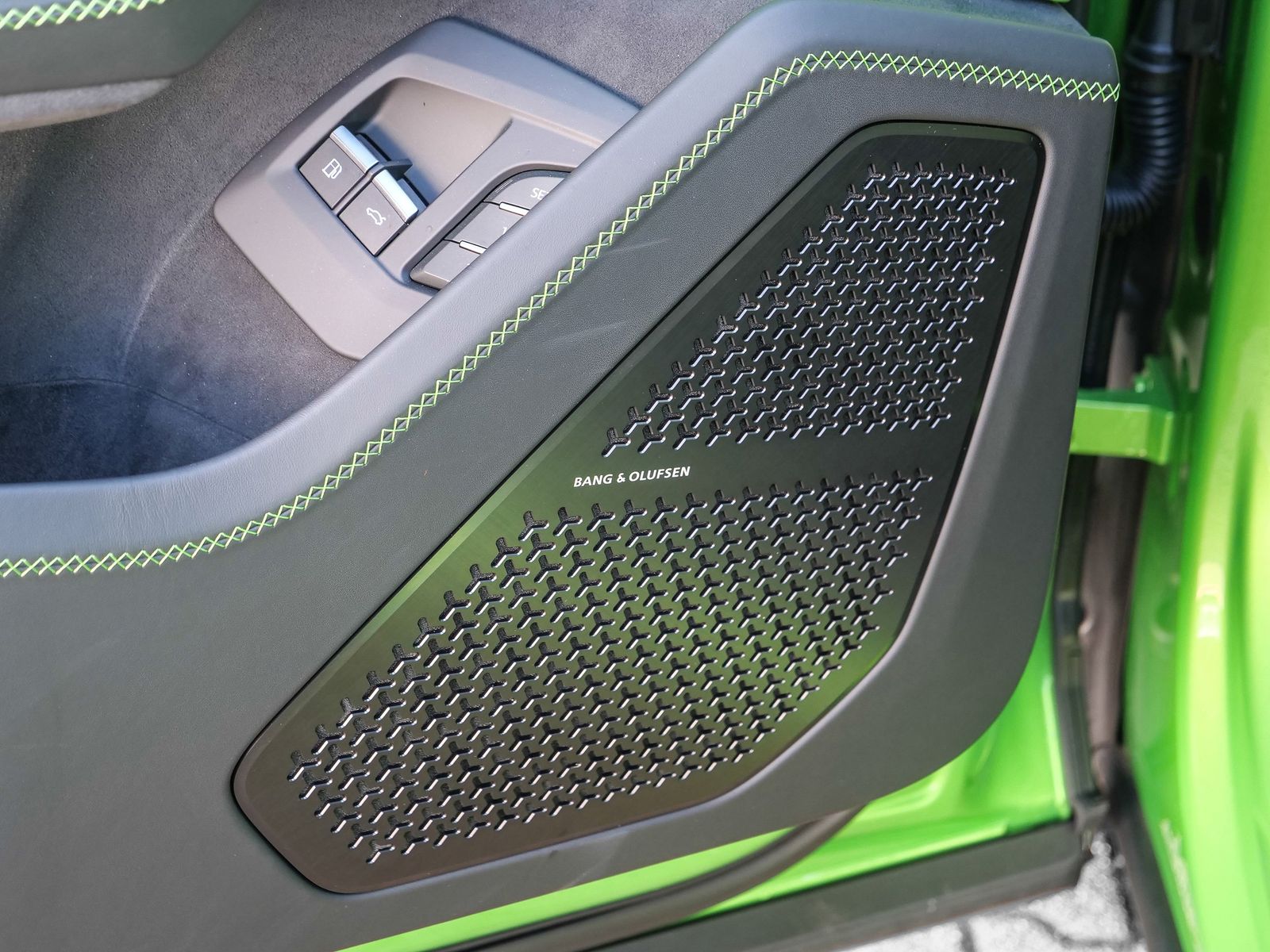 Lamborghini Urus SE Verde Selvans, Big Interior Carbon Pack foto 24