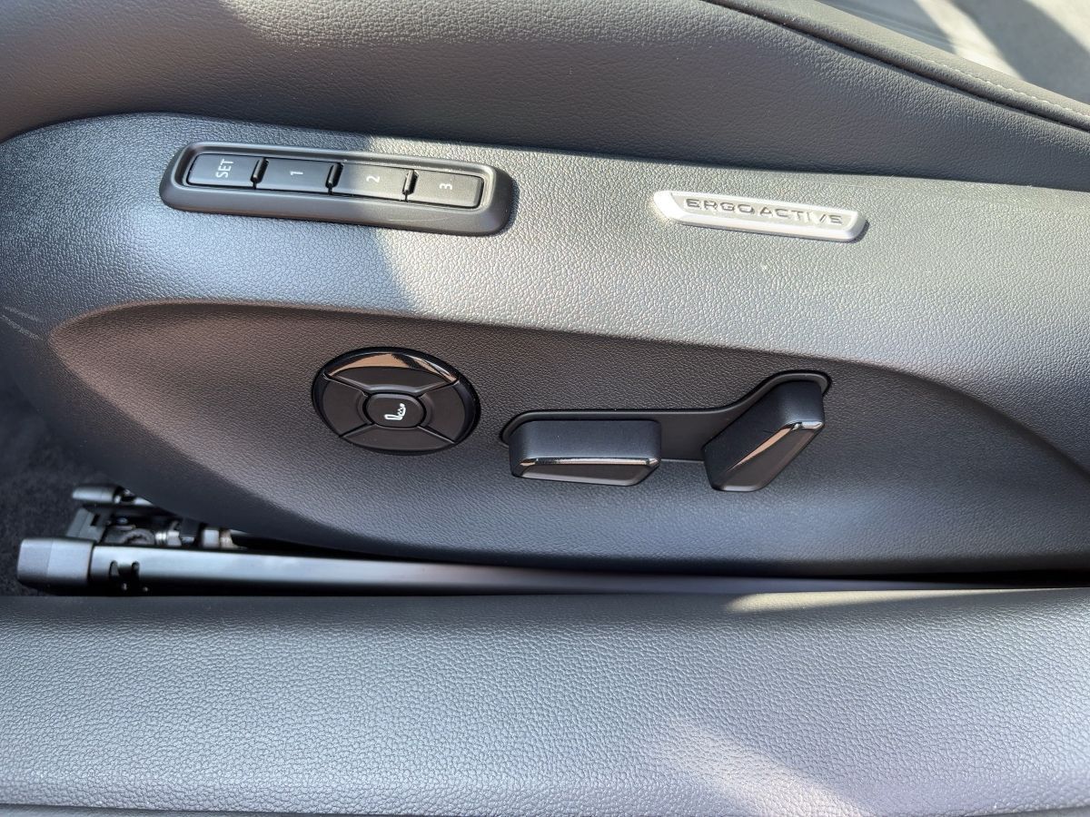 Volkswagen Passat Variant - Bild 12