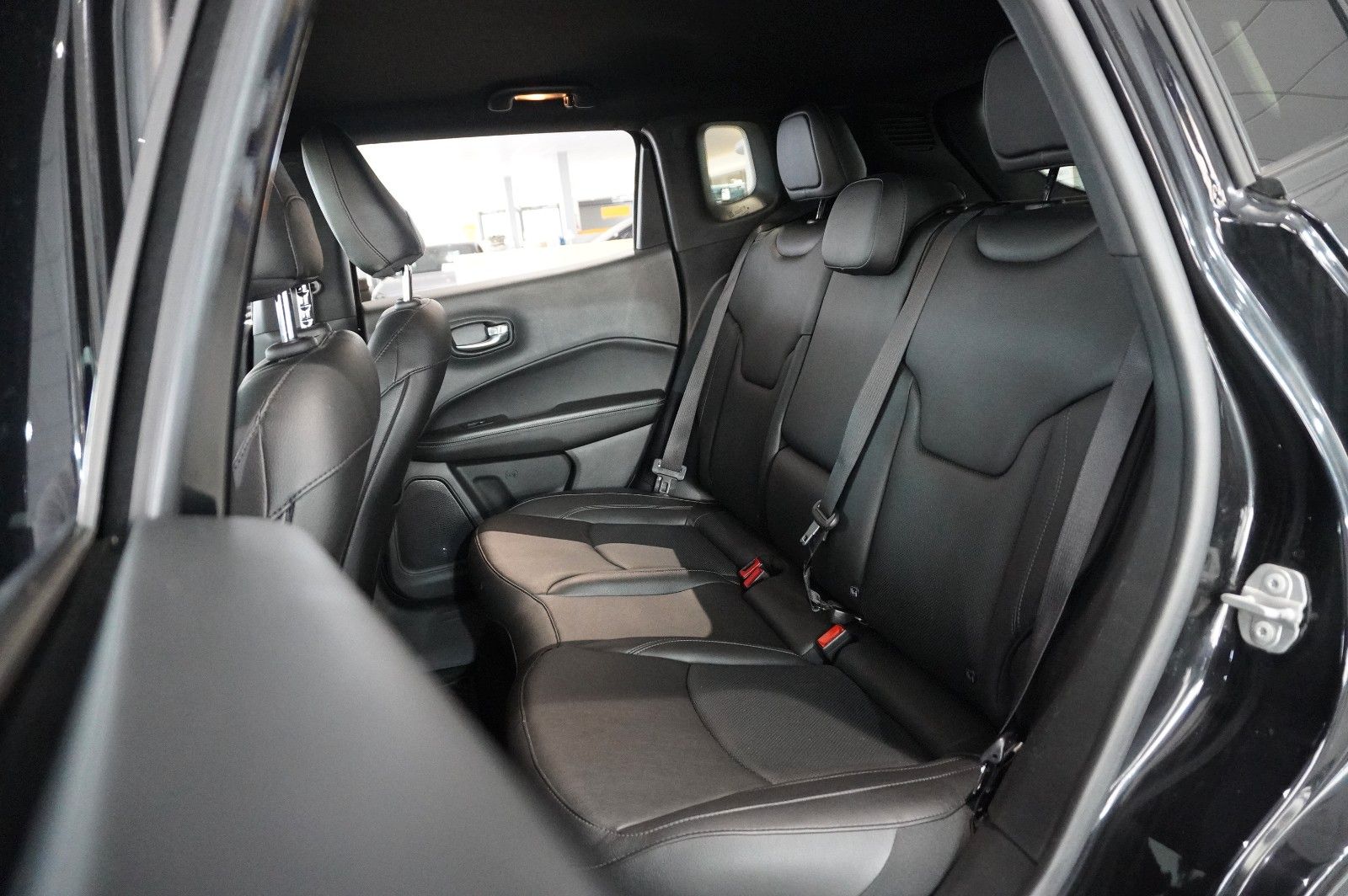 Fahrzeugabbildung Jeep Compass S 1.3T-GDI PHEV AWD SPORT NAVI/SH/KAMERA