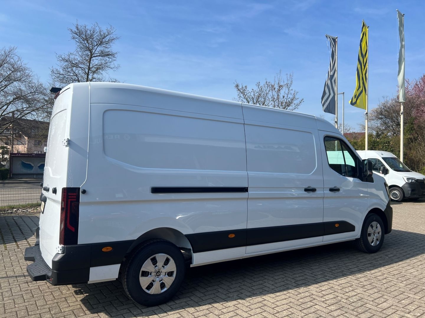 Fahrzeugabbildung Renault Master IV Kasten 3,5t L3H2 150 Business + Apple