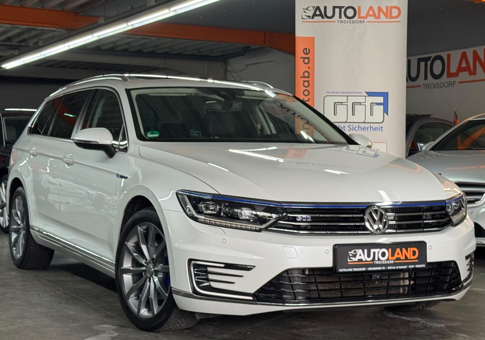 Volkswagen Passat GTE*ERST 100TKM*PANO*LED*360°*HEAD UP*PDC