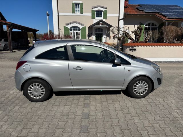 Opel Corsa D Edition 1.Hand 98000 KM Klima