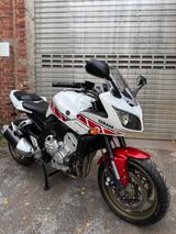 Yamaha FZ1 FAZER RN16 LIMITED EDITION ( NEU ) 214 KM  - YAMAHA 2010 FZ1