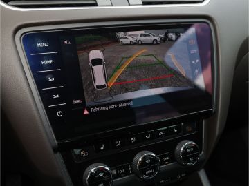 Skoda Octavia Combi L&K 4x4 1.8TSI Navi Kamera Pano AH