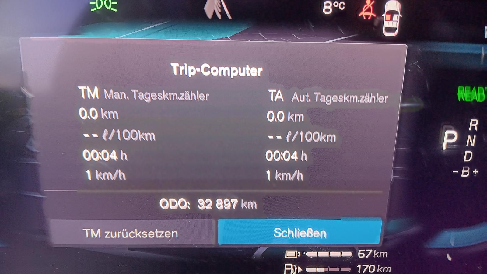 Fahrzeugabbildung Volvo V60 T6 Recharge AWD Plus Dark