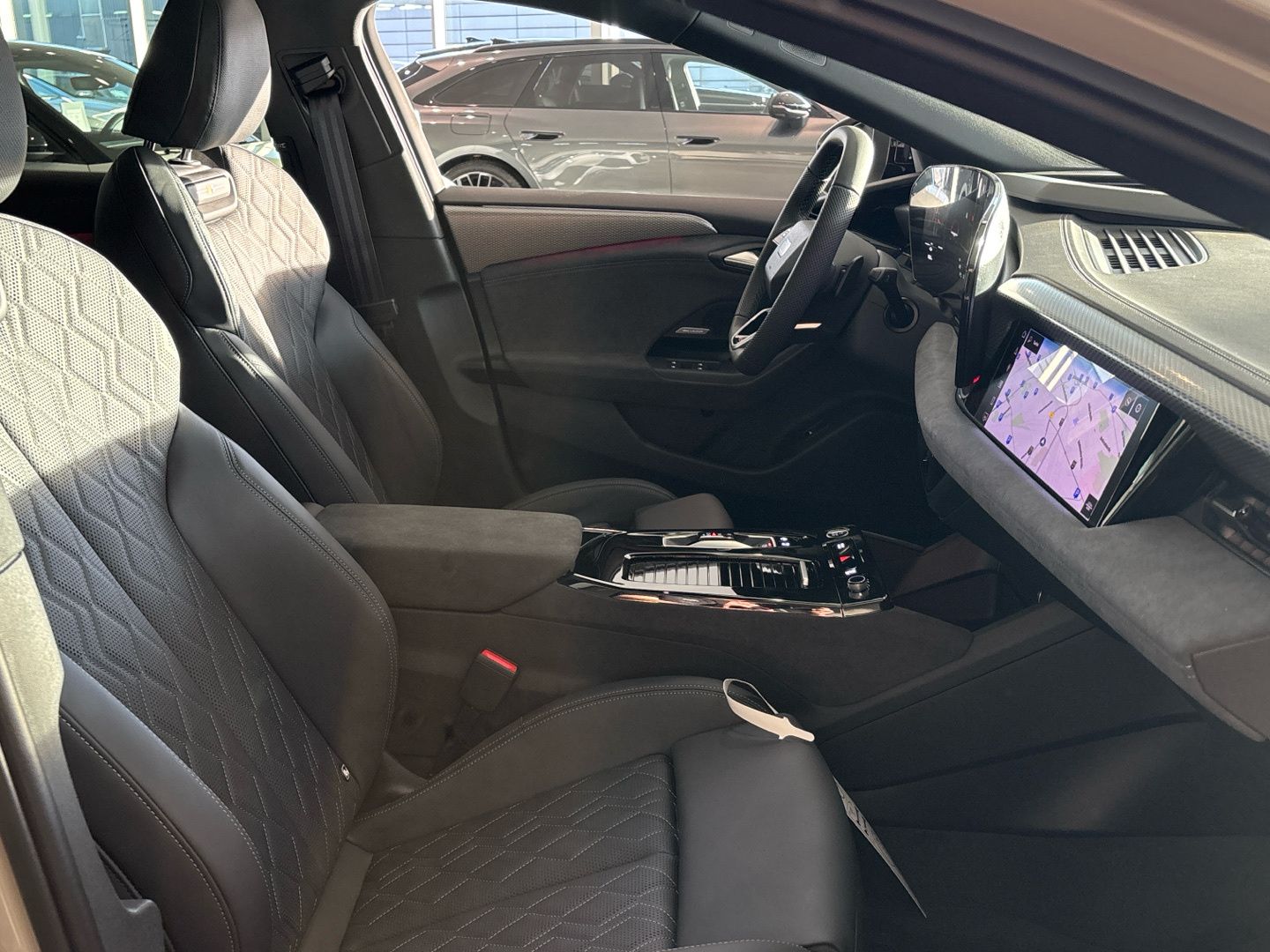 Audi A6 e-tron - Bild 10