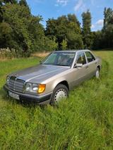 Mercedes-Benz Mercedes Oldtimer E 300 4matic - gebrauchte Mercedes-Benz E 300 aus dem Jahr 1989