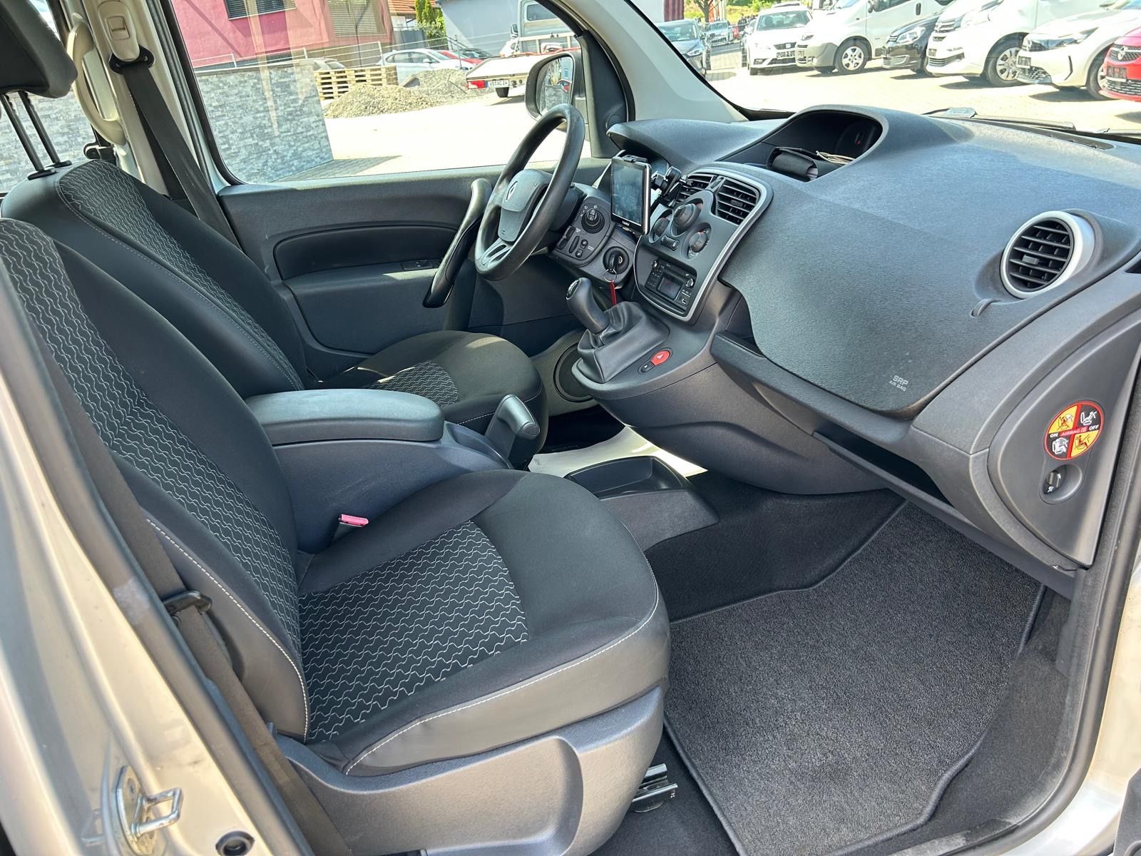 Fahrzeugabbildung Renault Kangoo Expression°5 Sitzer°Klima°