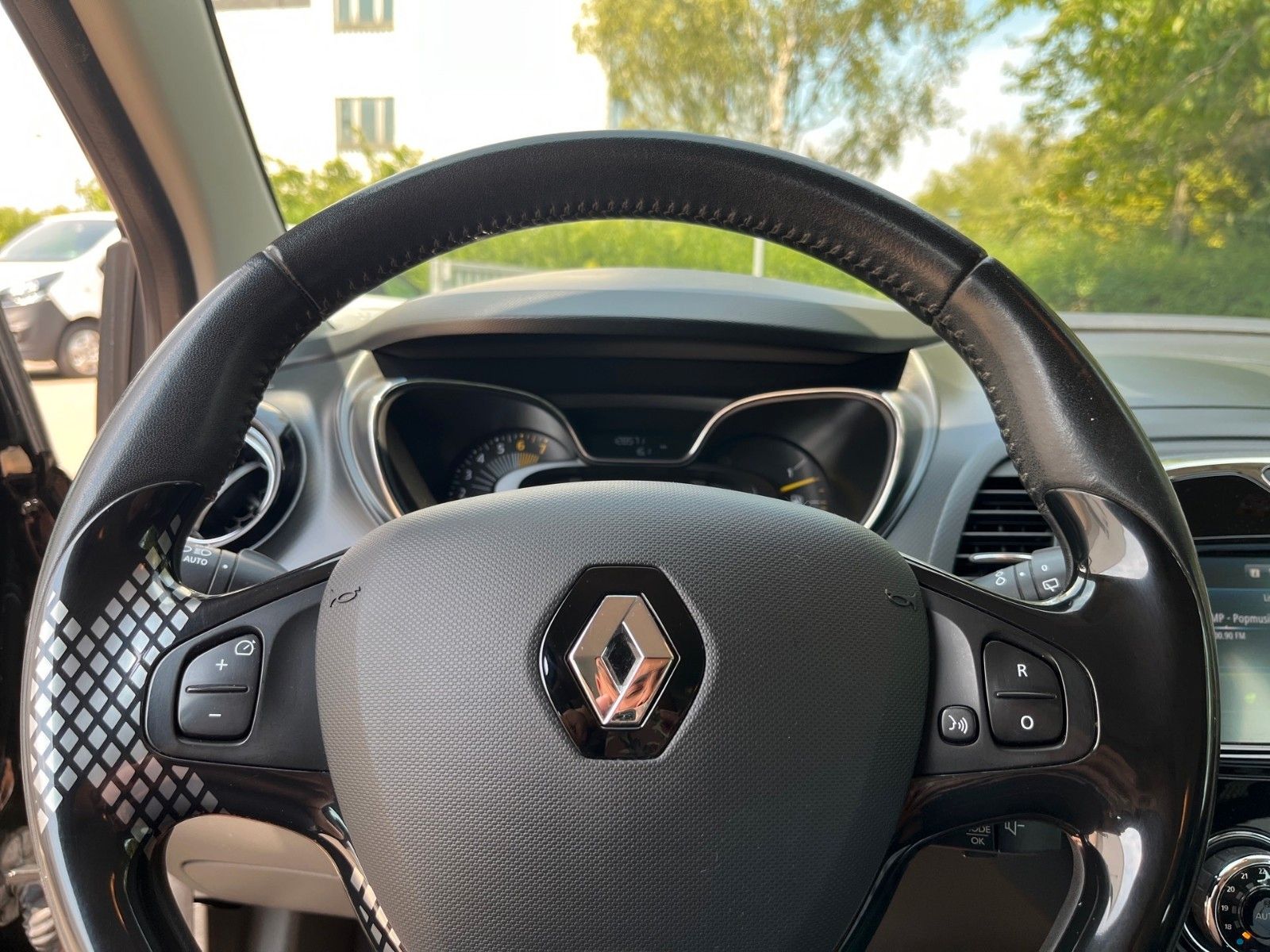 Renault Captur Luxe – Bild 20