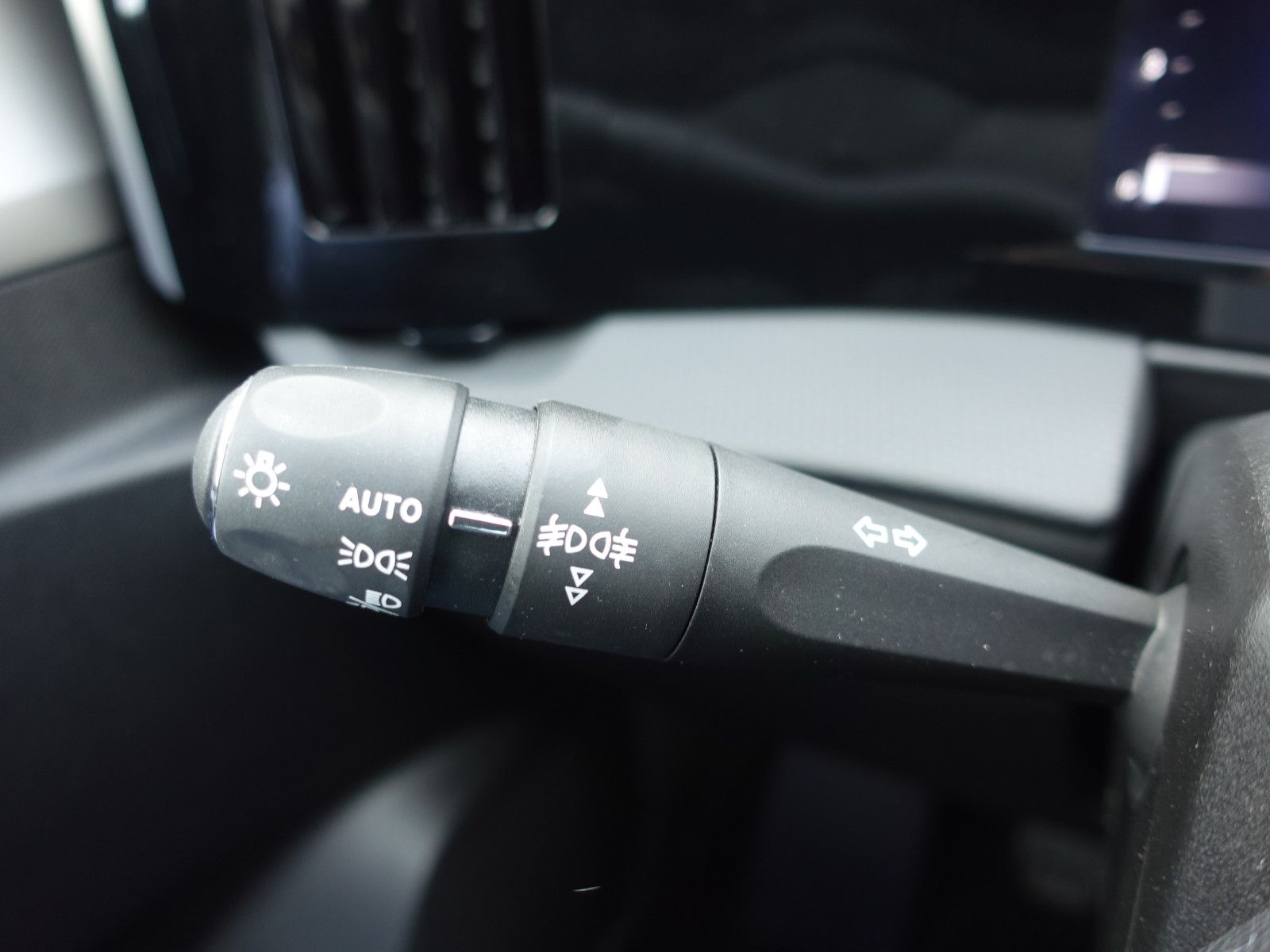 Fahrzeugabbildung Opel Astra 1.2Turbo Edition Allwetter,SHZ,Kamera,PDC