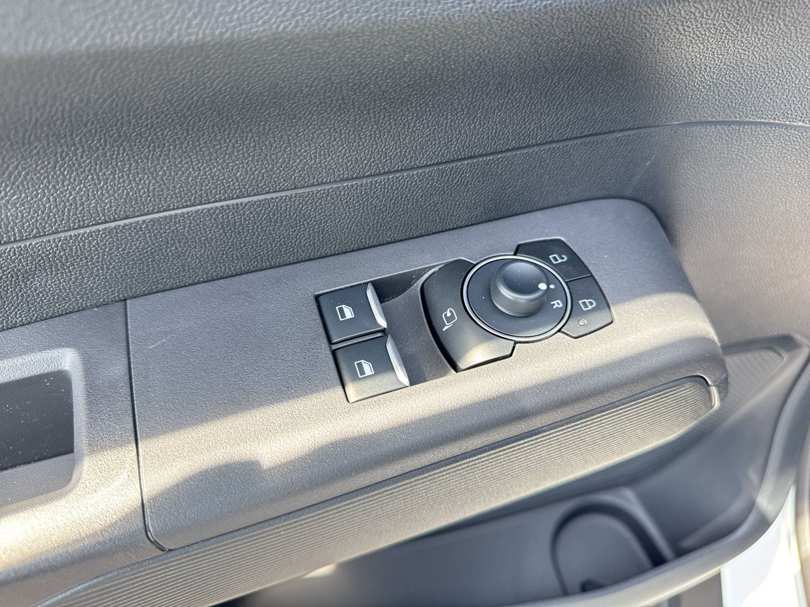 Fahrzeugabbildung Ford Transit Courier Trend Doppelkabine