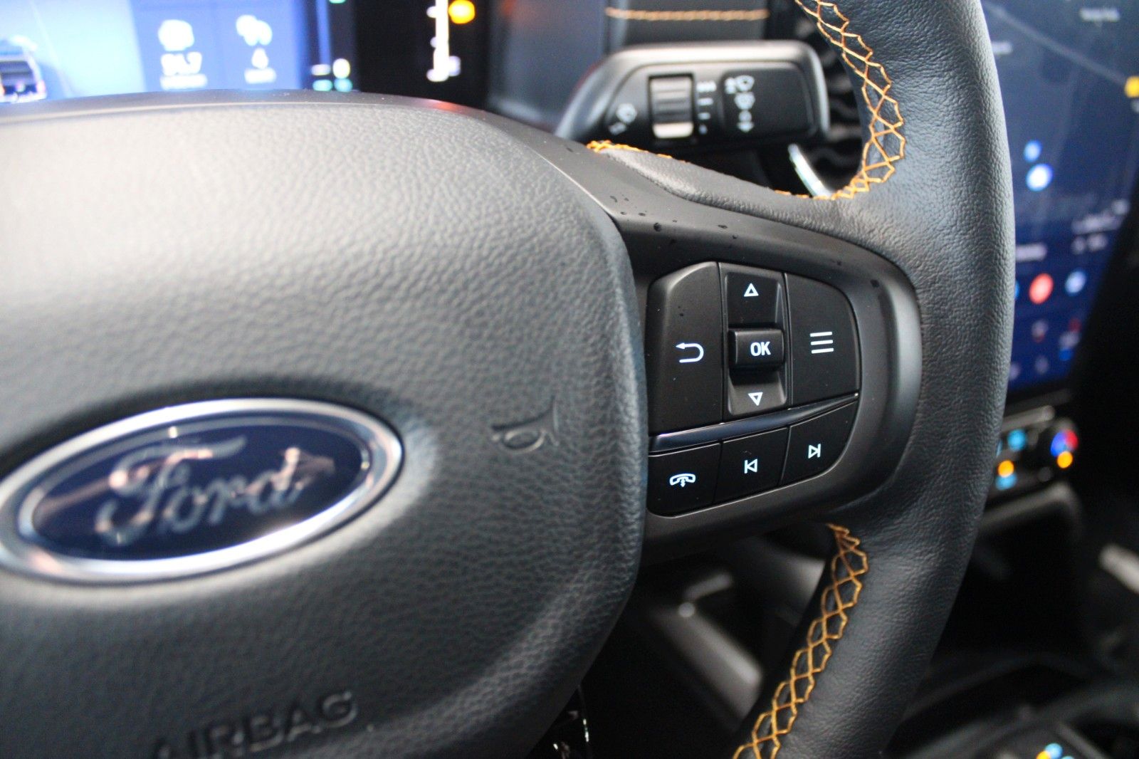 Fahrzeugabbildung Ford Ranger Wildtrak PHEV Aut. AHK LED TECHNOLOGIE P.