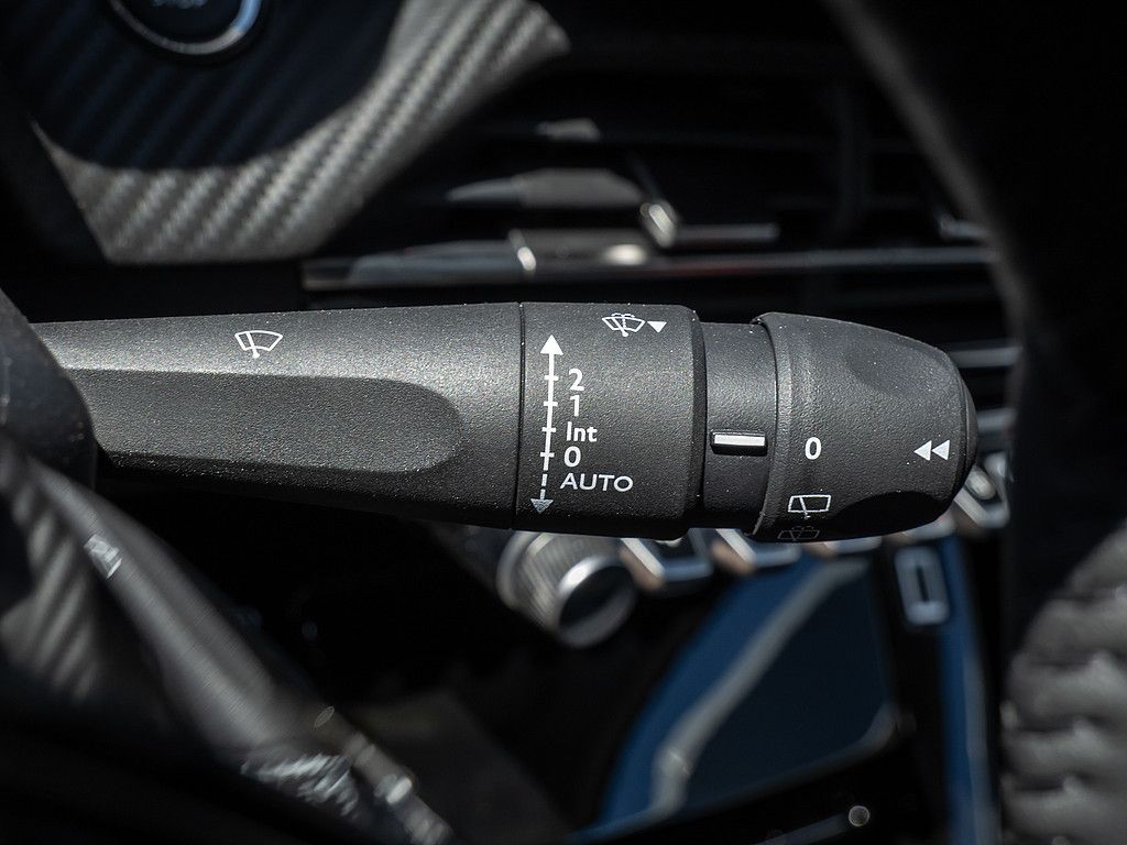 Peugeot 208 - Bild 18