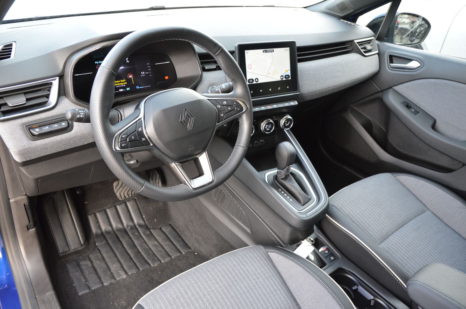 Fahrzeugabbildung Renault Clio V E-Tech Full Hybrid 145 Techno