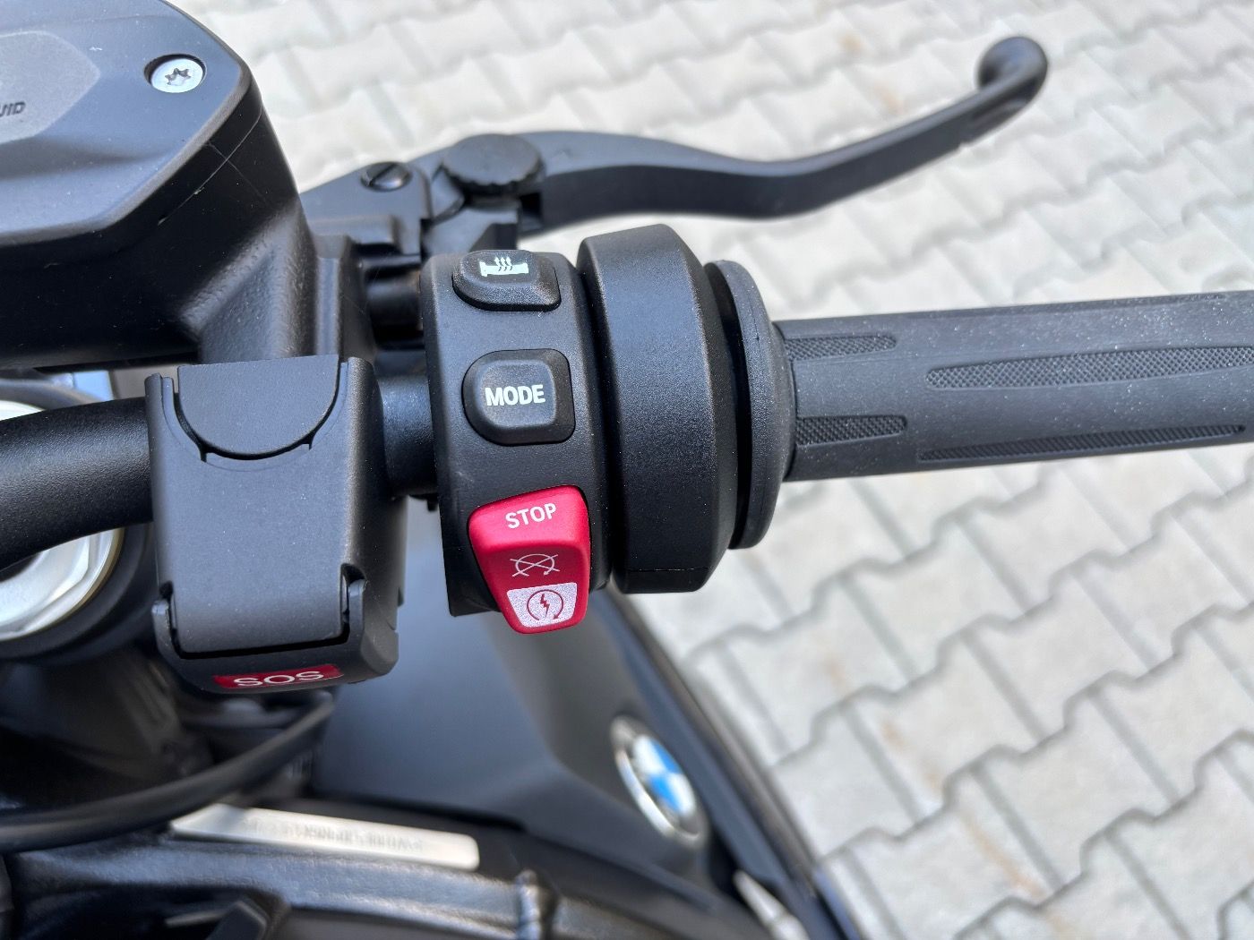 Fahrzeugabbildung BMW S 1000 R Komfortpaket, Dynamikpaket Lenkerendspi