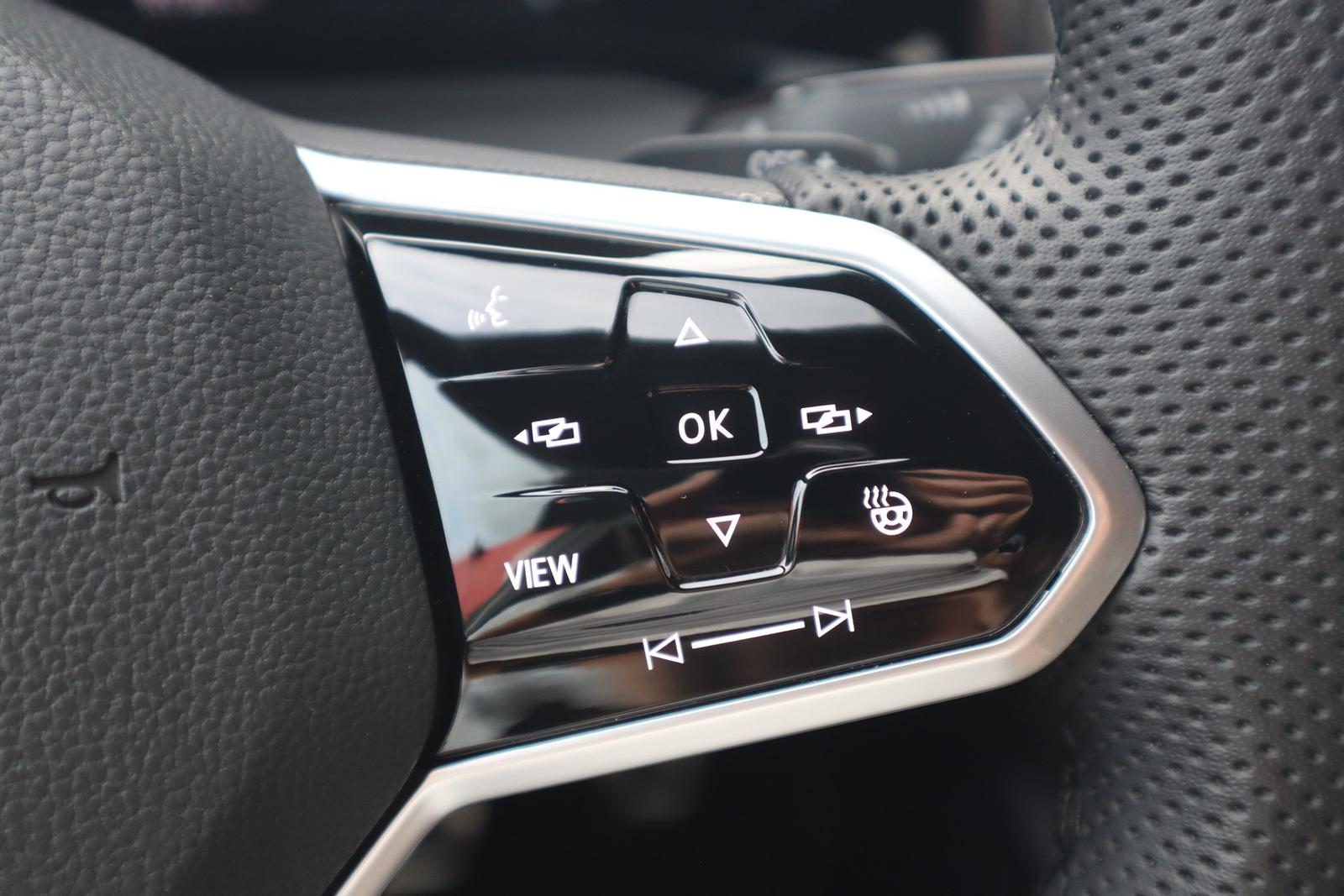 Volkswagen Golf VIII 2.0 GTI LED Head-Up ACC Standheizung, миниатюра 15