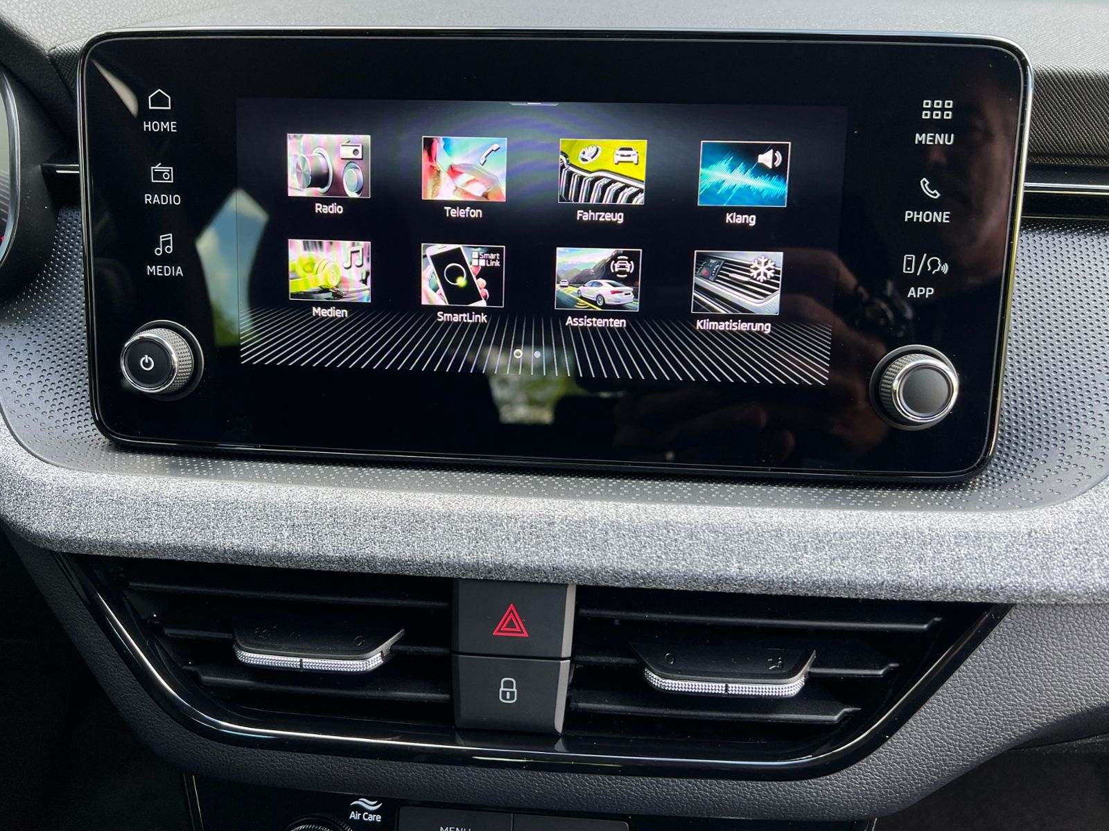 Fahrzeugabbildung SKODA Kamiq Selection 1.0 TSI DSG *AHK, LED, SmartLink