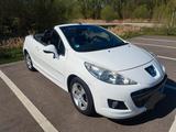 Peugeot 207 CC Black & White Edition 120 Black & Whi... - Peugeot 207 W* mit Benzin-Antrieb