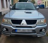 Mitsubishi Pahero 2.5 zu verkaufen - Mitsubishi Pajero mit Diesel-Antrieb: 2.5