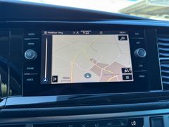 Fahrzeugabbildung Volkswagen T6.1 Multivan 2,0 TDI Navi Sitzh ACC 3xKlima