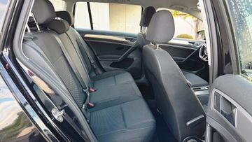 Volkswagen Golf - 12